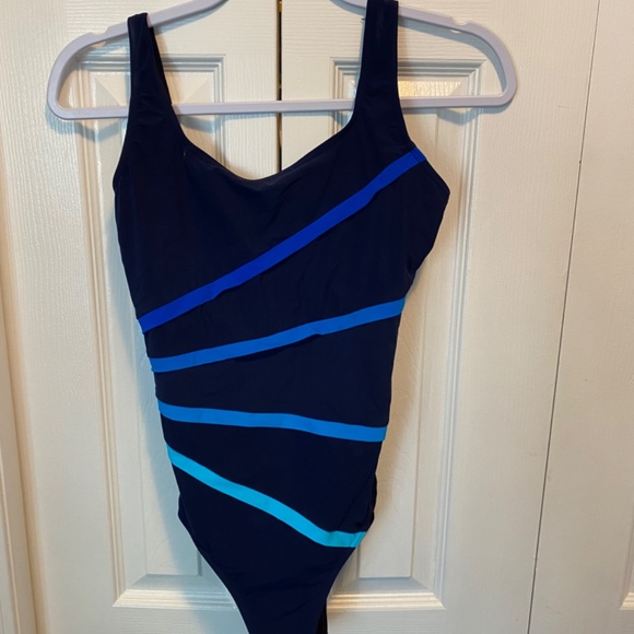 Marks and Spencer size 12 bathing suit - Picture 2 of 7